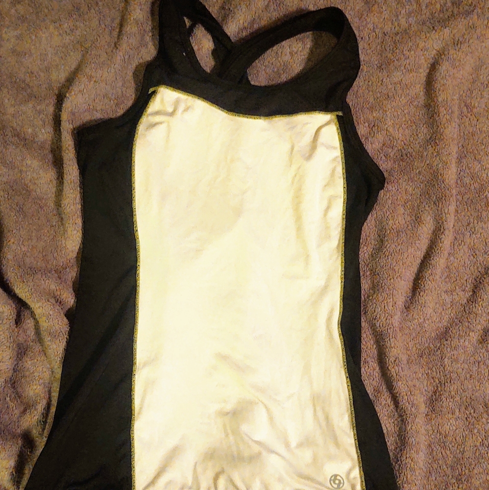 Lija xs running top